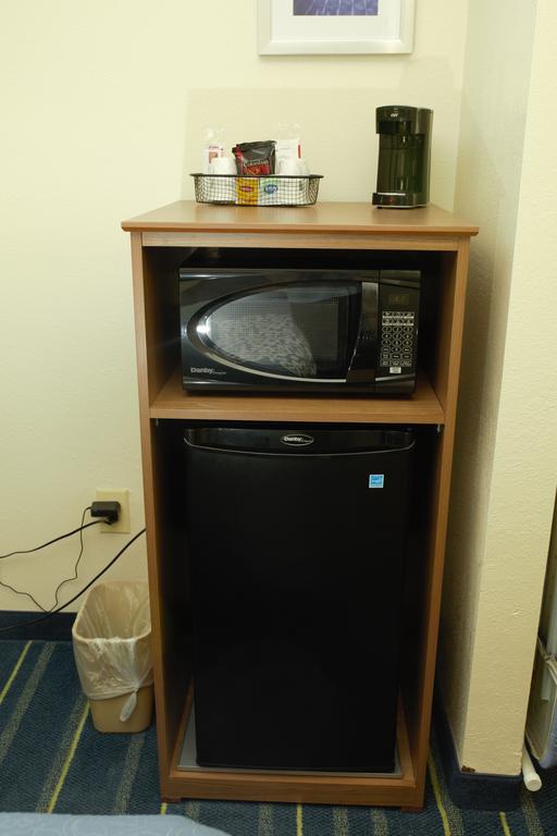 Days Inn By Wyndham Newark Wilmington Luaran gambar