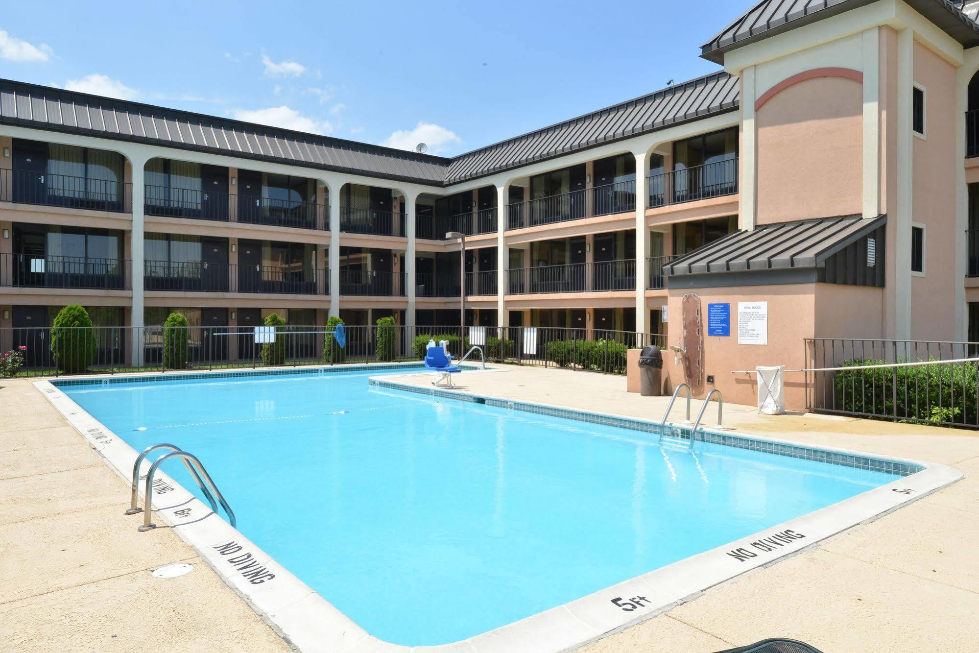 Days Inn By Wyndham Newark Wilmington Luaran gambar