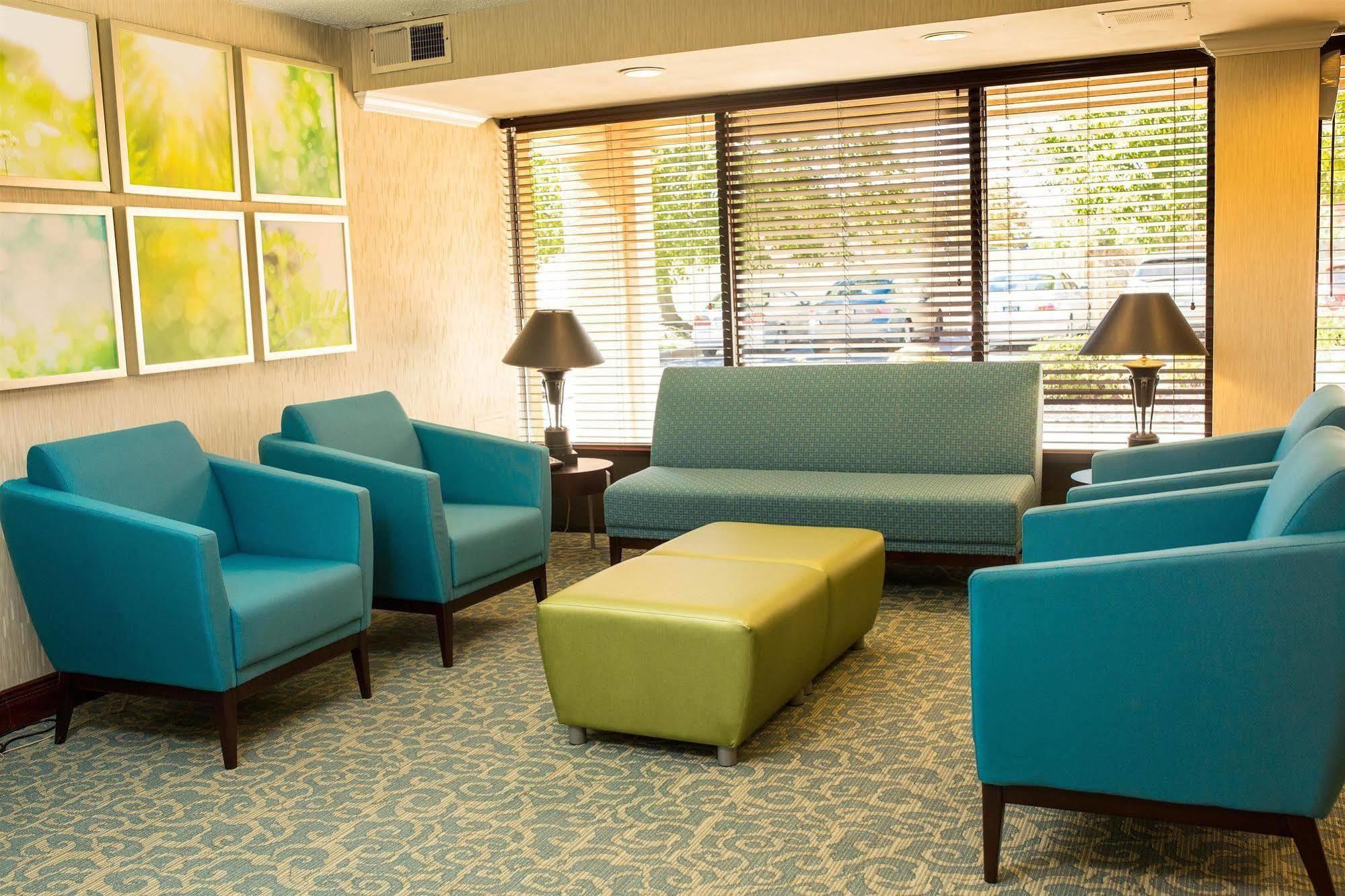 Days Inn By Wyndham Newark Wilmington Luaran gambar