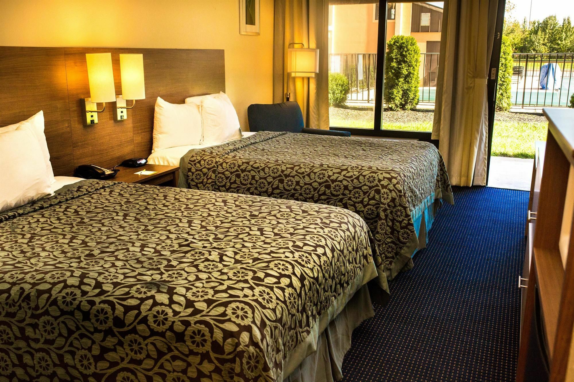 Days Inn By Wyndham Newark Wilmington Luaran gambar